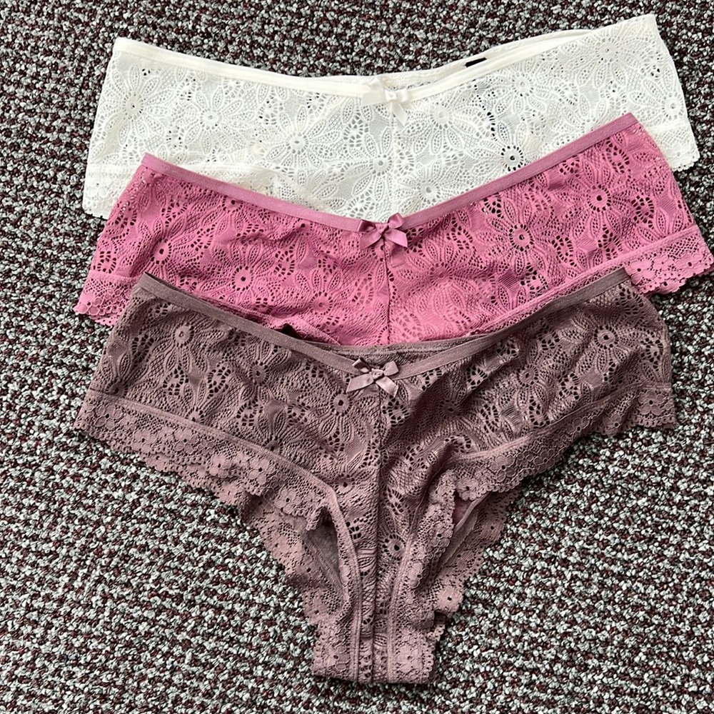 Lot of 3 Floral Lace Victoria’s Secrets Cheeky Panties Underwear